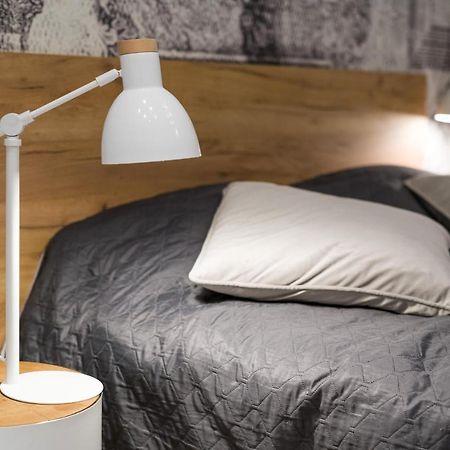 Welcome Apartment - Old Town Cracovia Esterno foto