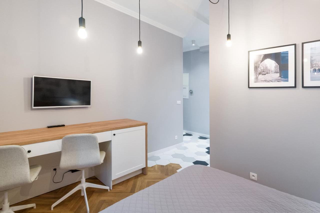 Welcome Apartment - Old Town Cracovia Esterno foto